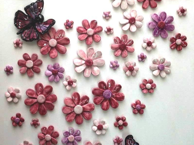 Fiori con farfalle, rosa
